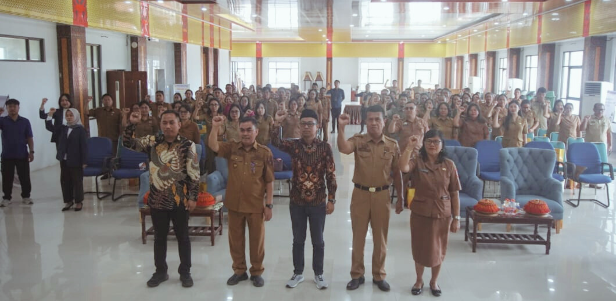Foto Bersama ASN Pemkab Tana Toraja 2